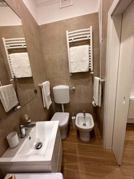 Apartament Casa Manu Centro Bolonia Zewnętrze zdjęcie